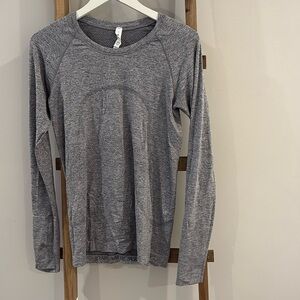 Lululemon Swiftly - Gray - Size 8 - like new